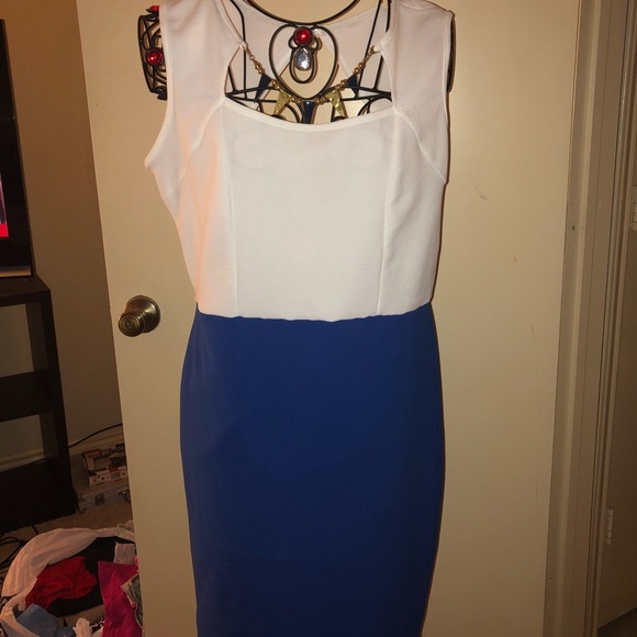 Dress - Picture 2 of 4